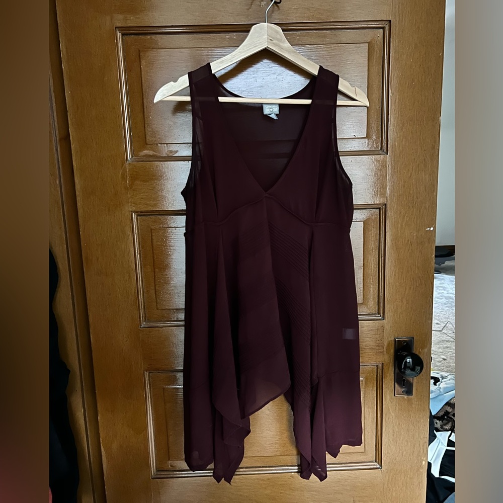 Converse brand flowy maroon top